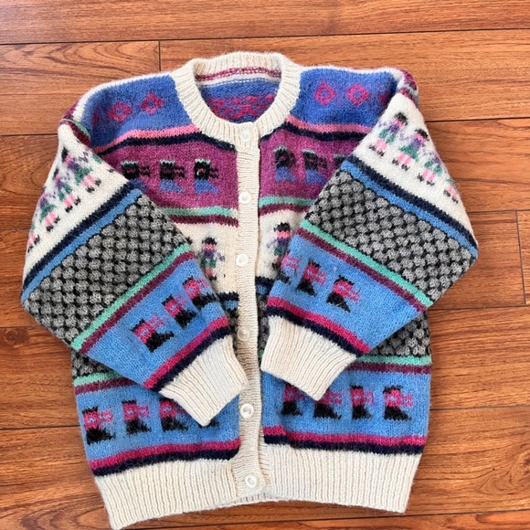 Vintage Handmade in Peru Wool Colorful Patterned Cardigan Sweater - Picture 3 of 9